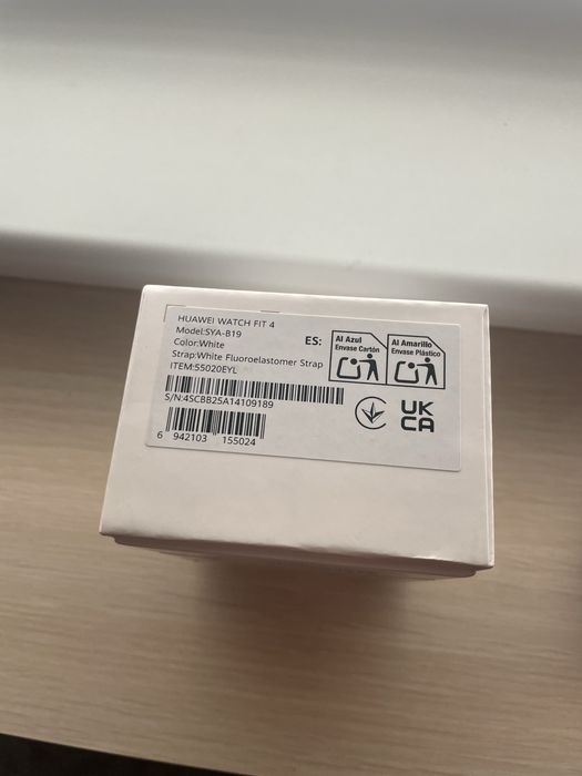 Часовник Huawei watch fit 4