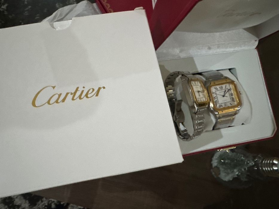 Ceas Cartier, cutie, CD, carte tehnica pentru cel de barbati.Cel de dama nu are cutia.A fost testat.Trimi doar prin FAN Courier sau predate personal.