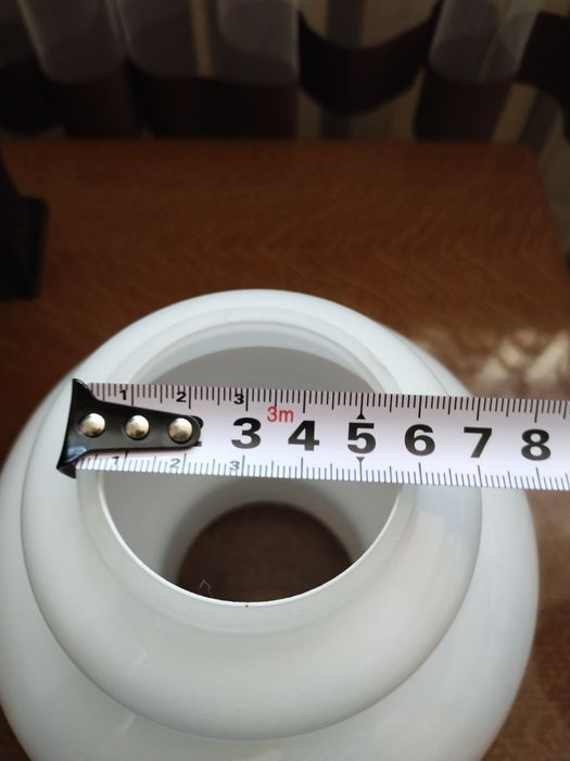 Продаю один плафон .