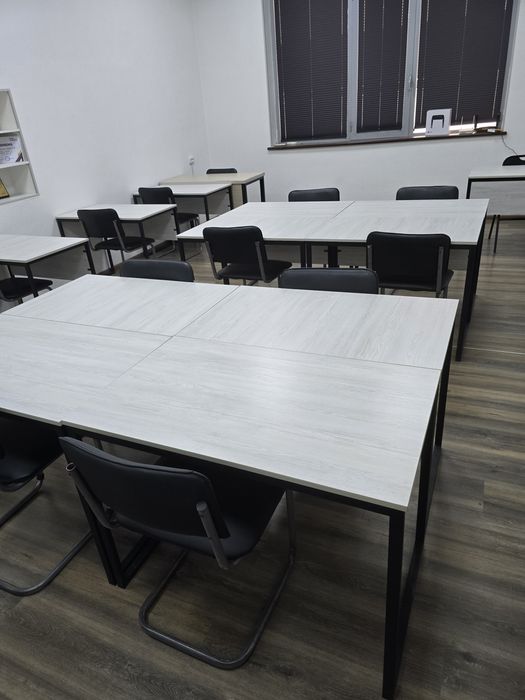 Продаются офисные и учебные стола и кресла
