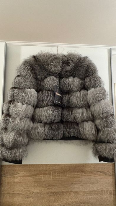 Vând haina de blana naturală - PolarFox