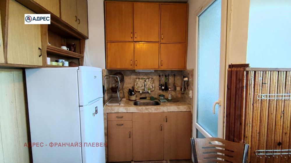 Дава се под наем Двустаен апартамент в Плевен, Дружба 3 - 62 кв.м за 205 € - Снимка #1