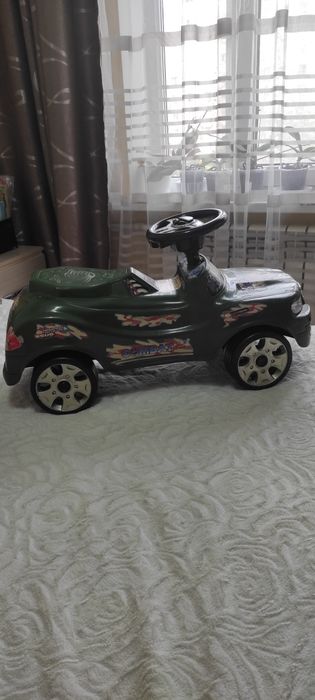 Детская машина толокар