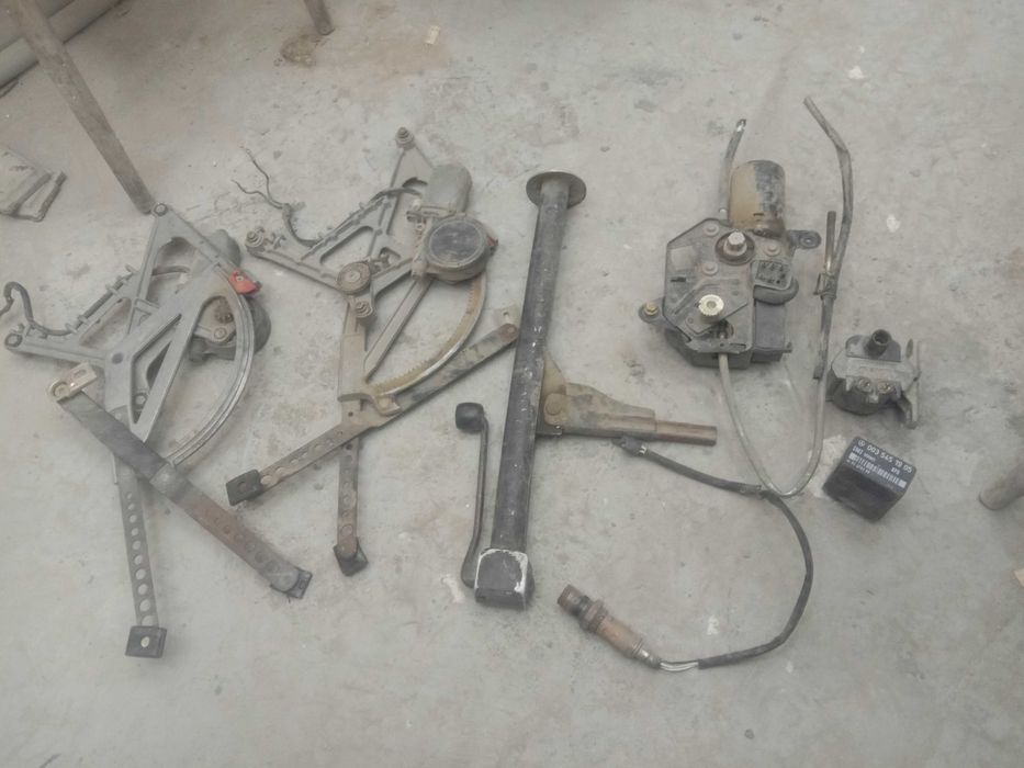 продам запчасти на мерс 190