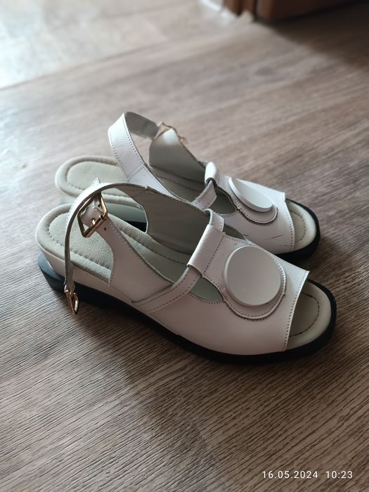 Продам женские басаножки