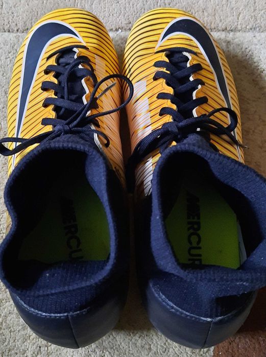 Nike Mercurial pentru forbal. Originali. Stare f bună!