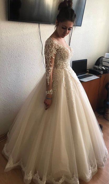 Vând rochie de mireasa Noua !!