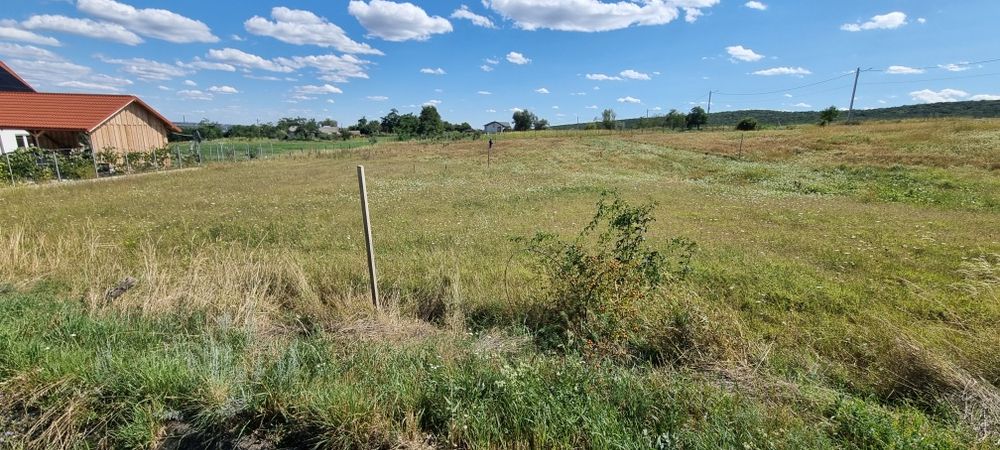 teren 1250 metri pătrați Ipotești, com.M.Eminescu