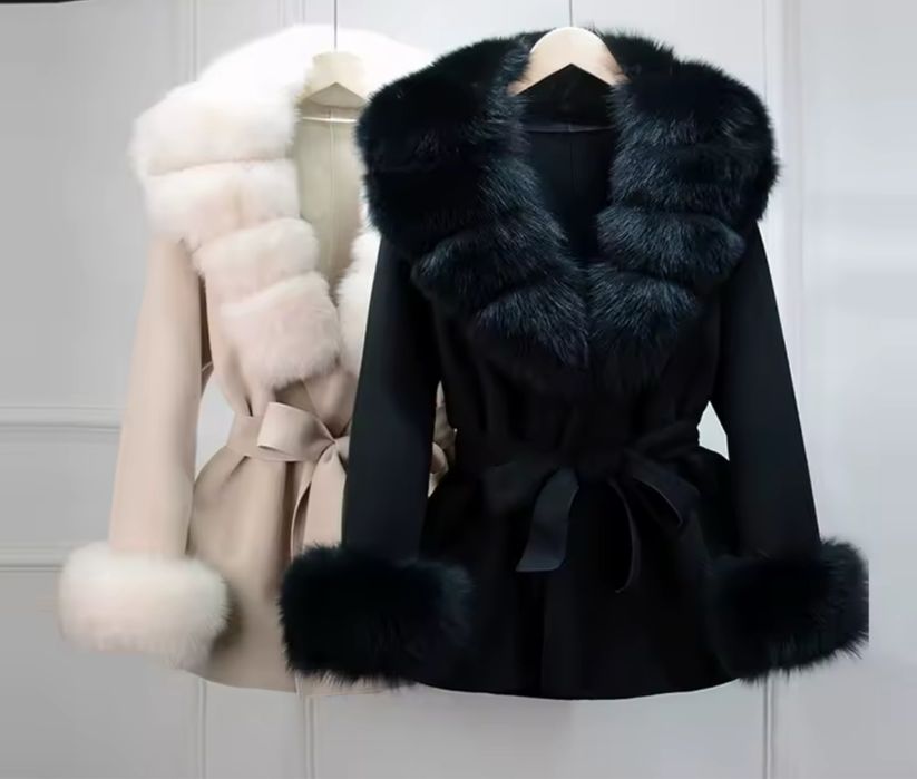 Haina cu blana de vulpe