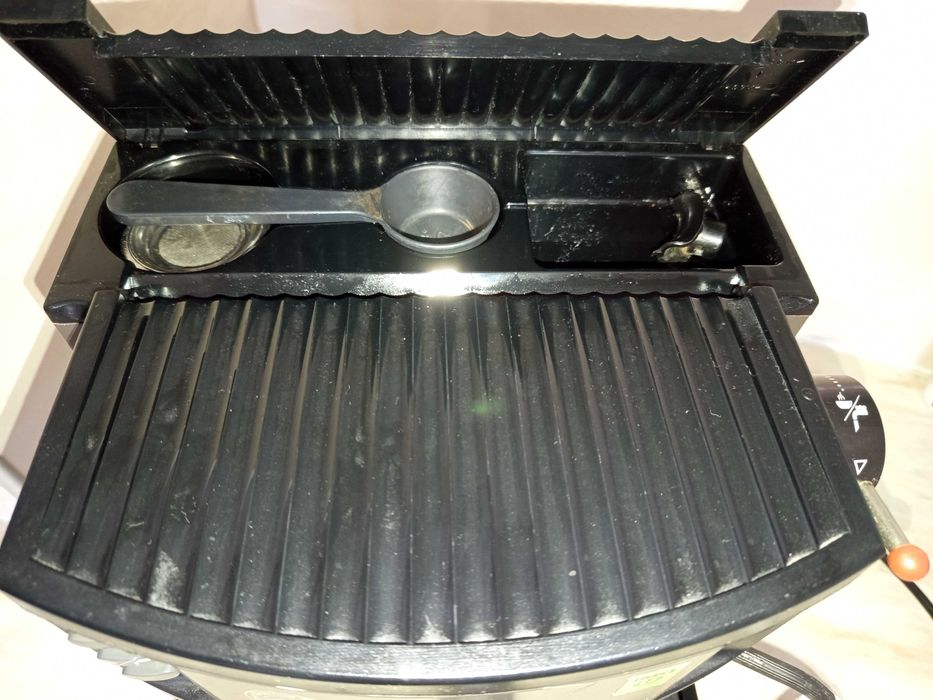 Кафе Машина  DeLonghi Ty. BAR-M39F