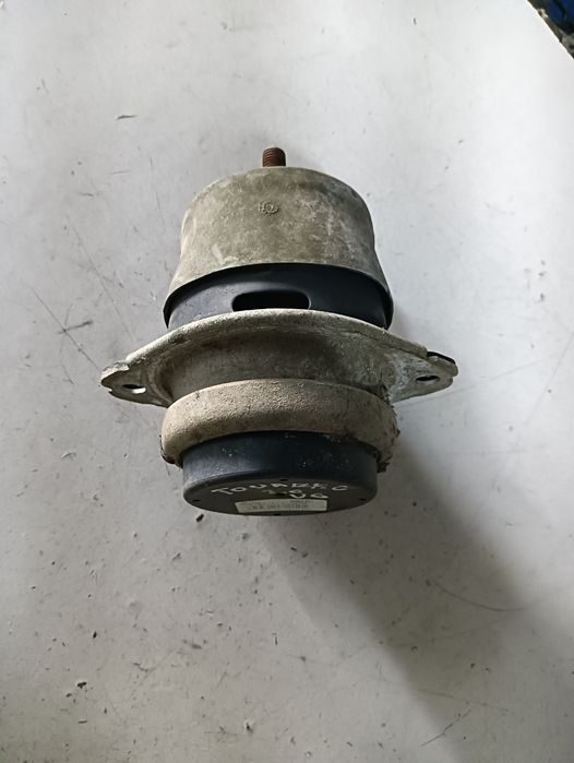 Tampon Motor Dreapta Volkswagen Touareg (7La, 7L6, 7L7) [ 2002 - 2013