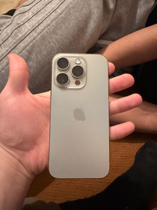 Айфон 15 про серый свет