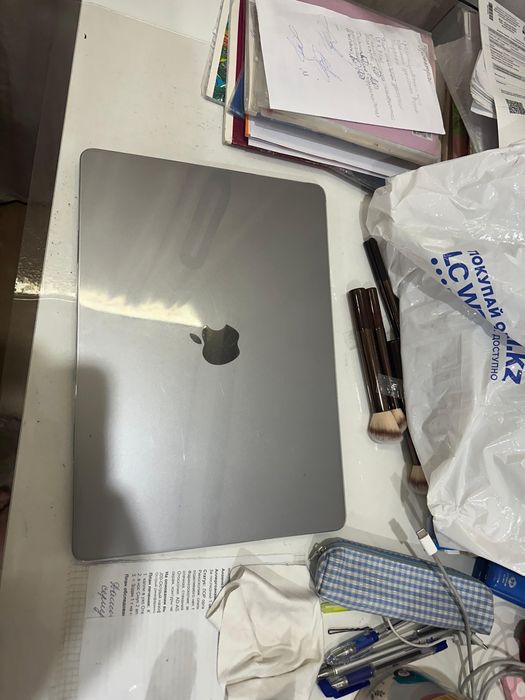 Срочно Macbook air m2 15