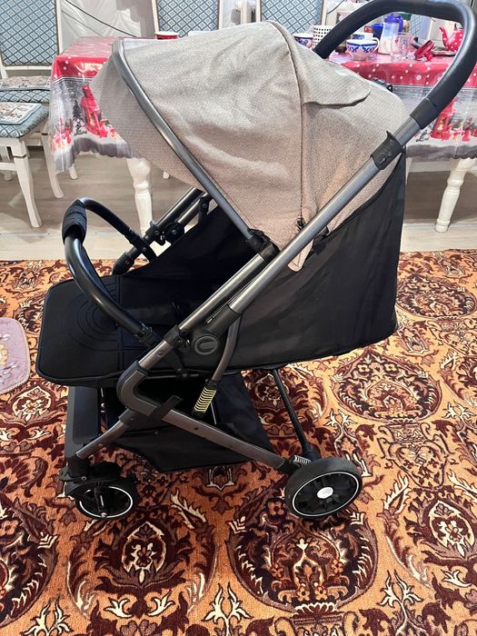 Коляска-чемодан.