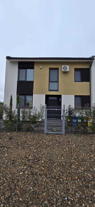 Casa de inchiriat - cartier RIVIERA