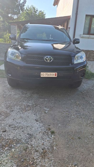 Джип Тойота RAV 4