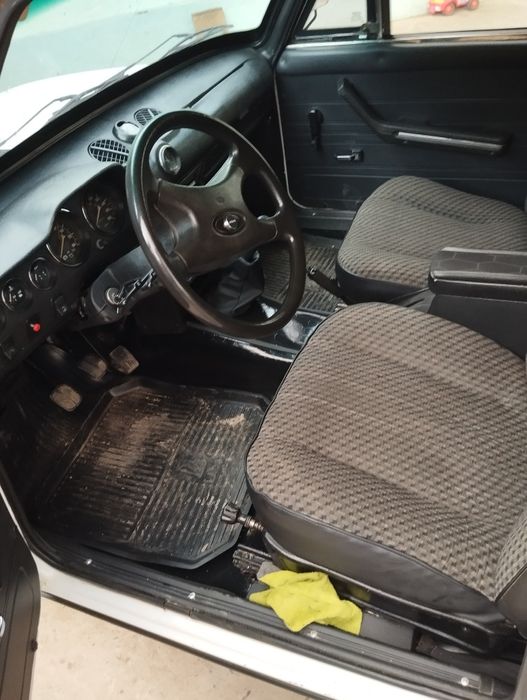 Vaz 21 06 srochna sotiladi