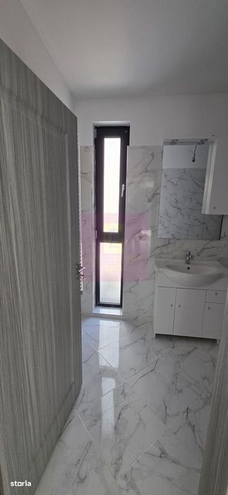 Apartament 3 camere de vânzare la Sinaia