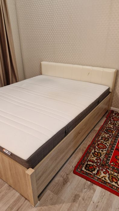 Продам кровать 1.60