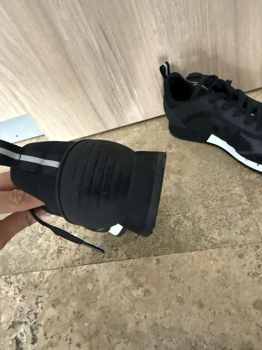 Нови маратонки ea7 38