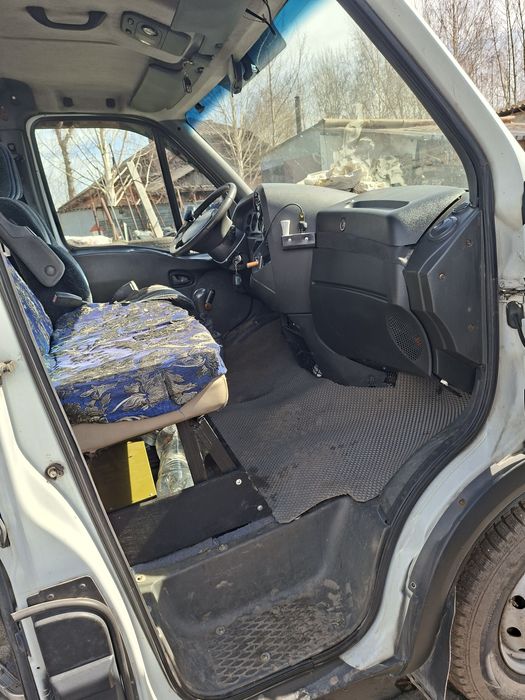 Микроавтобус Ивеко 16 мест.