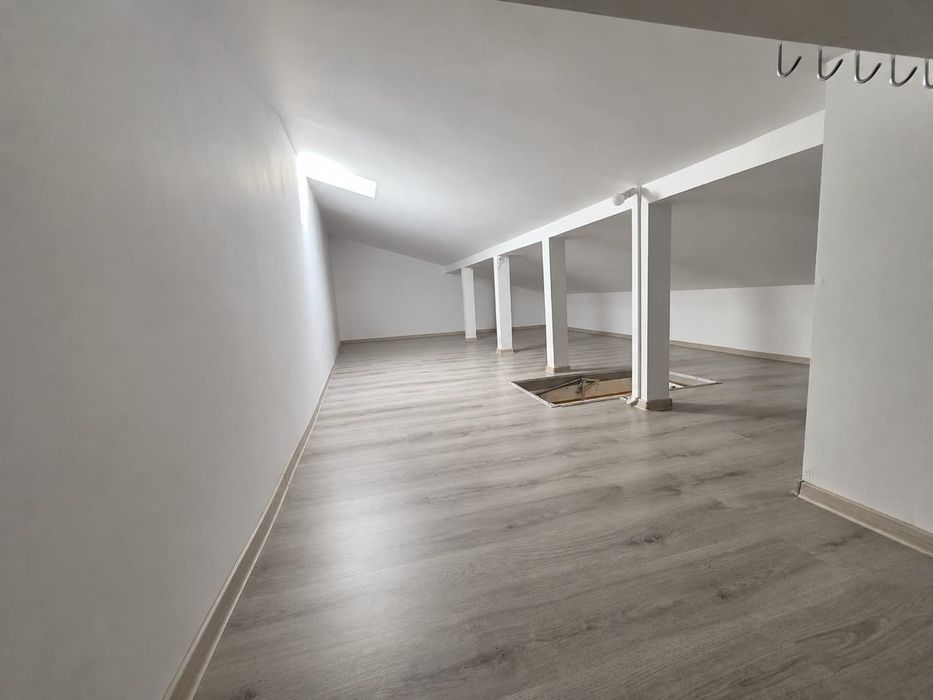 Apartament 2 camere + mansardă Loc parcare inclus | Poștalionului