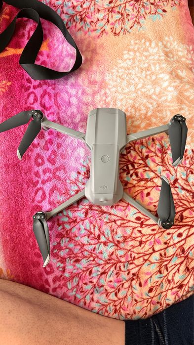 Продам профессиональный дрон Dji mavic air 2