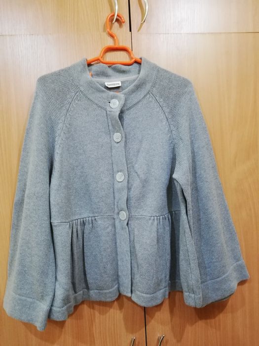 Vând cardigane, pulovere