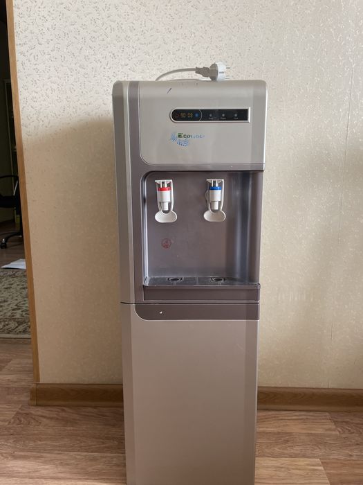 Кулер для воды Ecotronic + 4 бутыли в подарок!