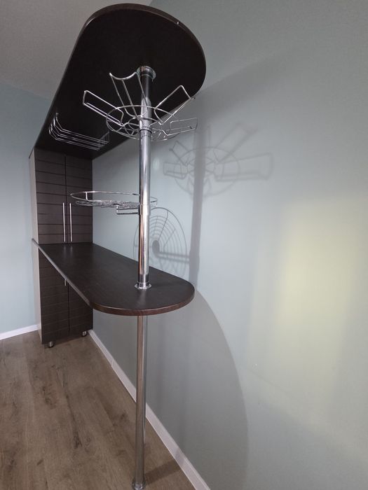 Барная стойка со шкафами