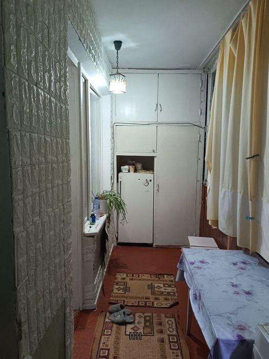 Продам 2-Комнатную квартиру сергели Спутник 17 третий этаж 2/3/4