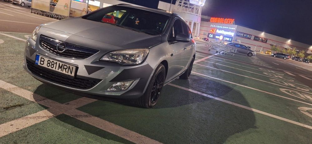 Opel Astra J  1.6 + GPL