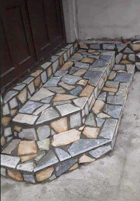 Stâlpi și garduri îmbrăcate în piatră naturală. Preț de producător.