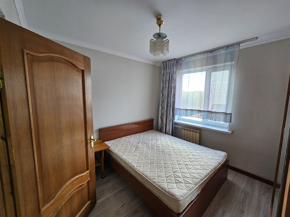 Сдам 3 комнатную  квартиру