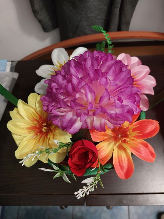 Cos,aranjament flori artificiale