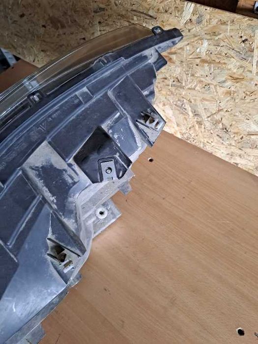 Far stanga Iveco Daily 6 an 2014-2019 original
