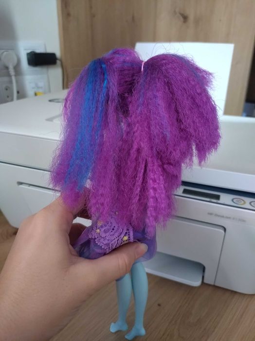 монстър хай кукла с гъста коса