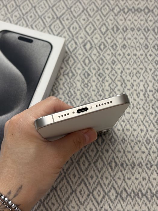 Iphone 15 pro max 256gb 86%
