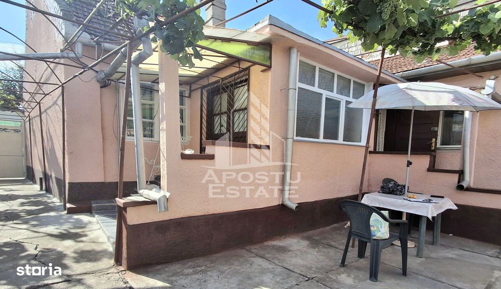 Casa 4 camere,Teren 360 mp Micalaca Garaj, Gradin