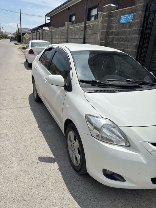 Продается toyota yaris