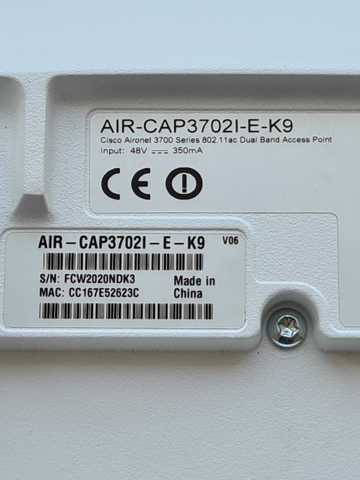 Cisco AIR - AP 2802I Mobility Express + AIR - CAP 3702I WLC