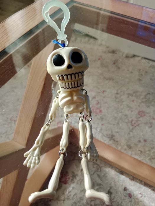Брелок скелет из бригады.
