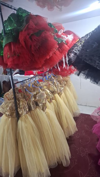 Prakat ko‘ylaklari xammasi sotiladi 1000 dan ortiq formalar