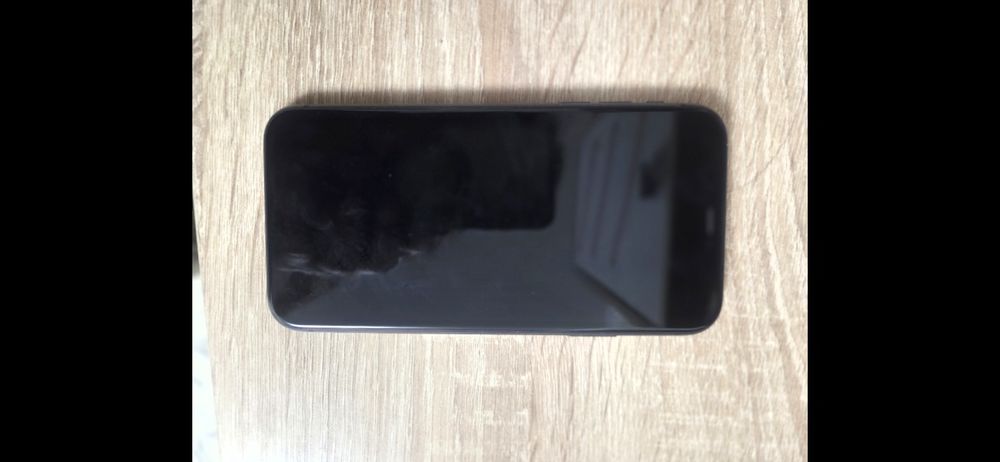 iPhone 11 в хоршим состояний