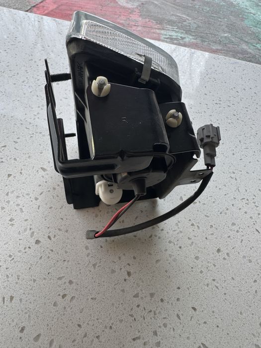 Nissan Cefiro / Maxima противотуманная фара