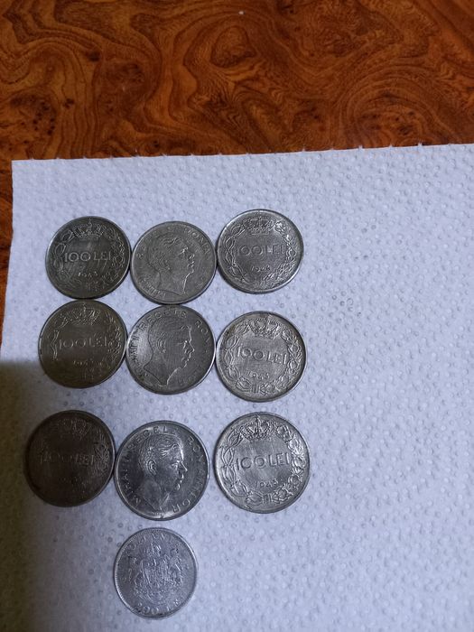 Vind  monede  din anul1943