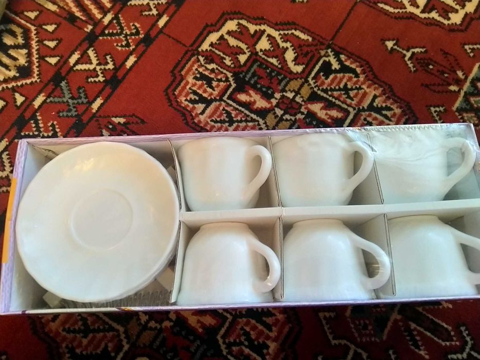 Чайный сервиз, белый без рисунка