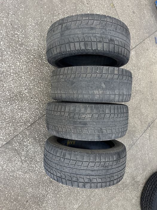 Продам резину б/у 215/55/16
