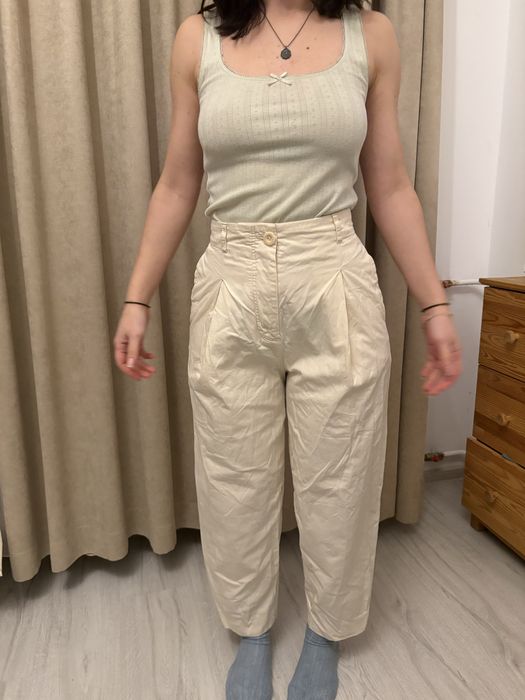 Pantaloni crem COS