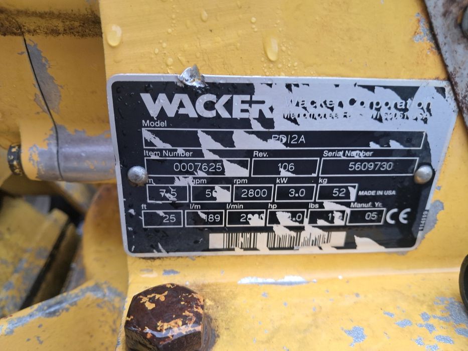 Vând motopompă Wacker